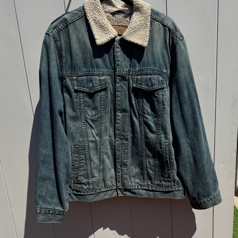 GAP Men's Blue Denim Sherpa Jacket